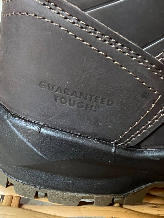Men industrial shoes Size 13M Soft Toe tough Work Boots oil & slip resistant